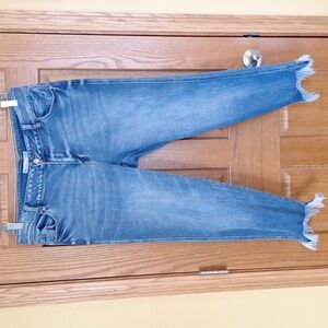 KanCan Jeans Women's Size 18  Medium Wash Distressed Ankle Shark Bite Hem